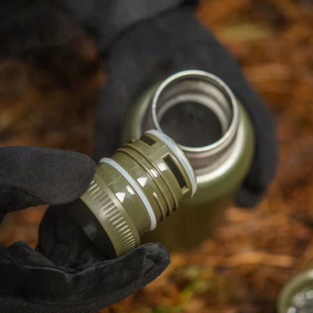 TERMOS TURYSTYCZNY 1,3L PRÓŻNIOWY PODWÓJNE ŚCIANKI M-TAC MILITARNY - OLIVE